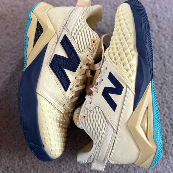 New Balance Coco CG2 Tennis Shoes - Size W 8w / M 6.5W (very lightly used) - Picture 2 of 4